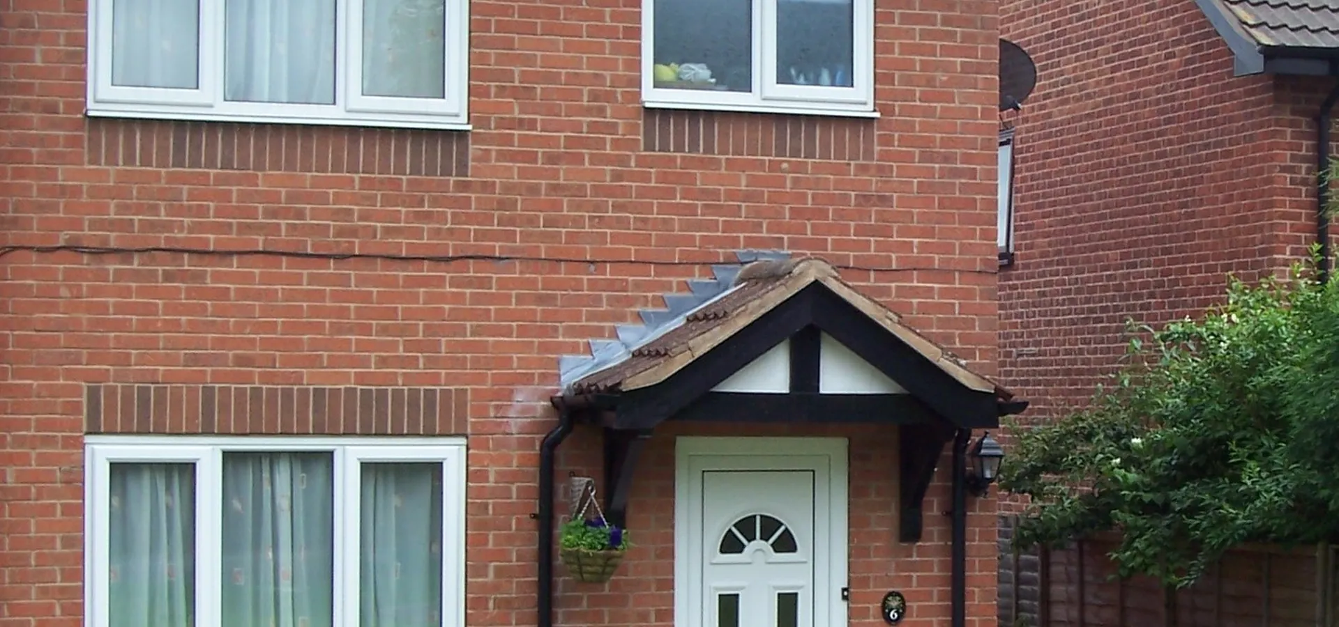 Lean-To Mortlake