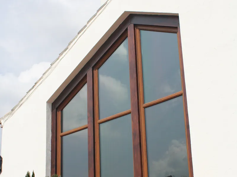 Bow Windows Mortlake
